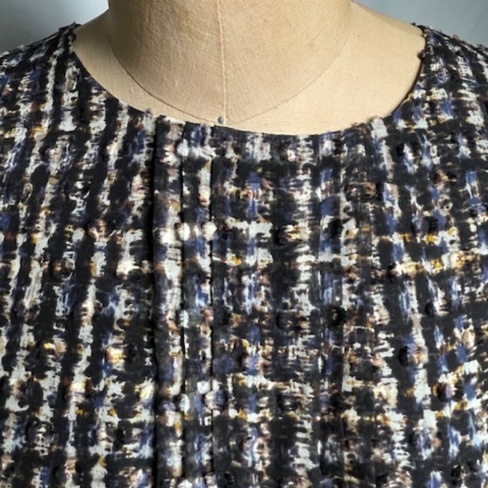 Classic Silk Patterned Dress - image 2